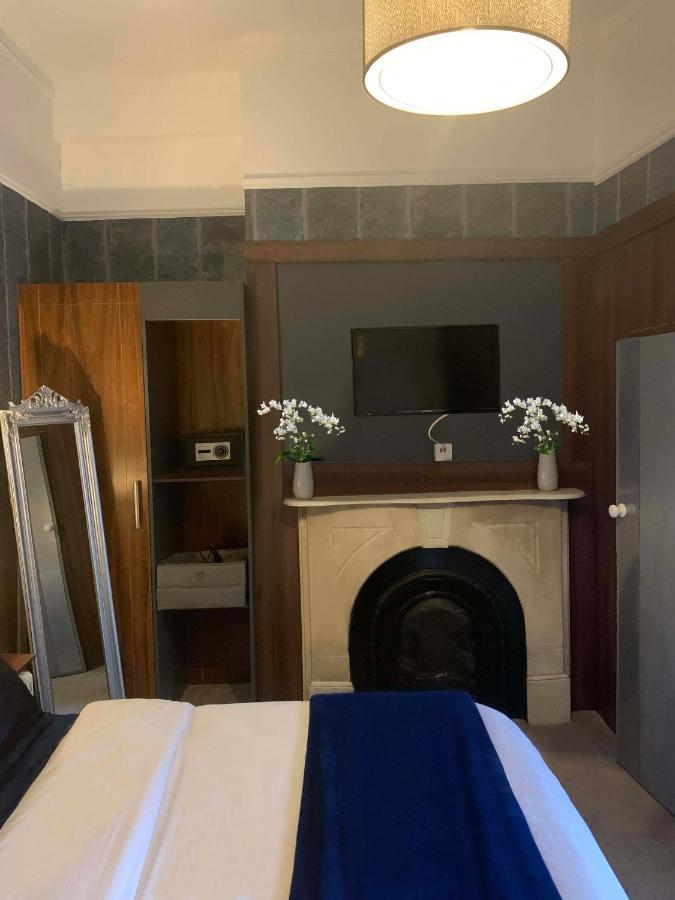 Upstairs Studio - Private Kitchenette And Small En-Suite Дъблин Екстериор снимка